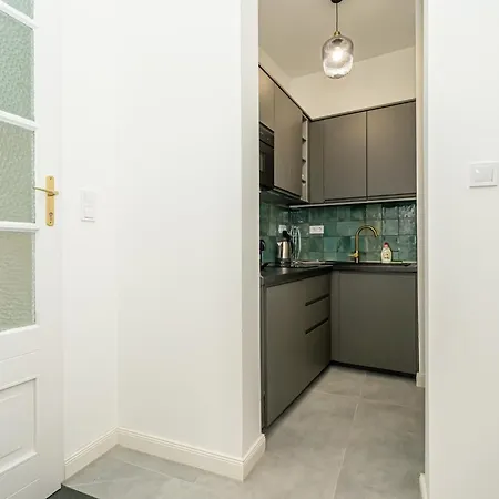 Ghetto - Gozsdu Stnd- Pollack Budapest