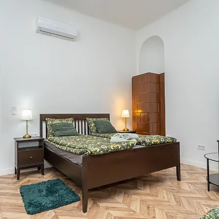 Ghetto - Gozsdu Stnd- Pollack Apartment *